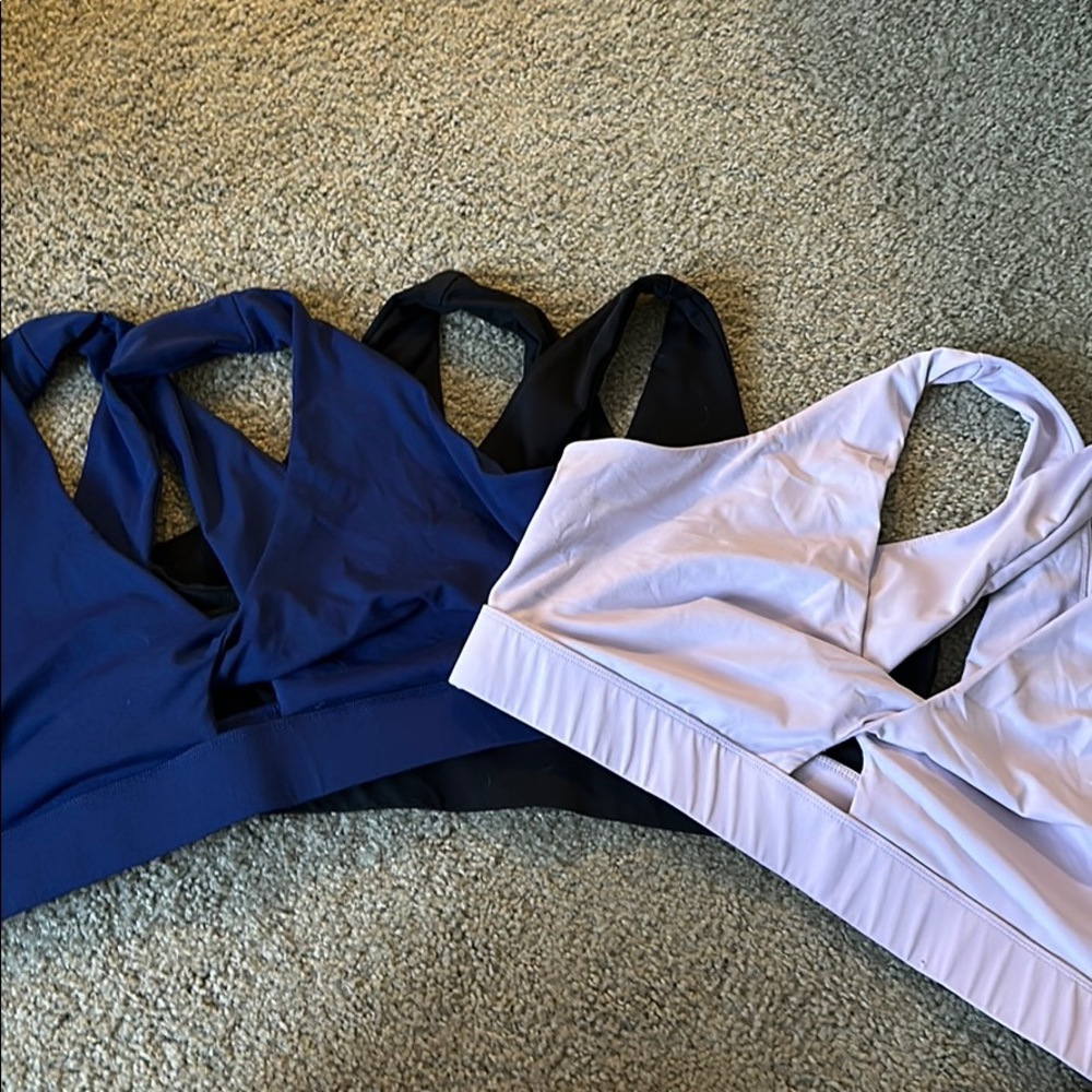 LOT! Free shipping: Fabletics sport bras